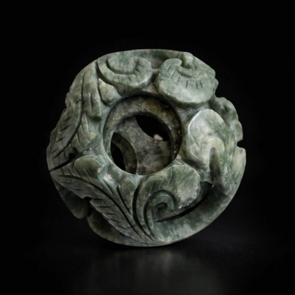 Vintage Chinese Serpentine Stone Puzzle Ball in Box - Hand Carved 4 Layers - Picture 3 of 7